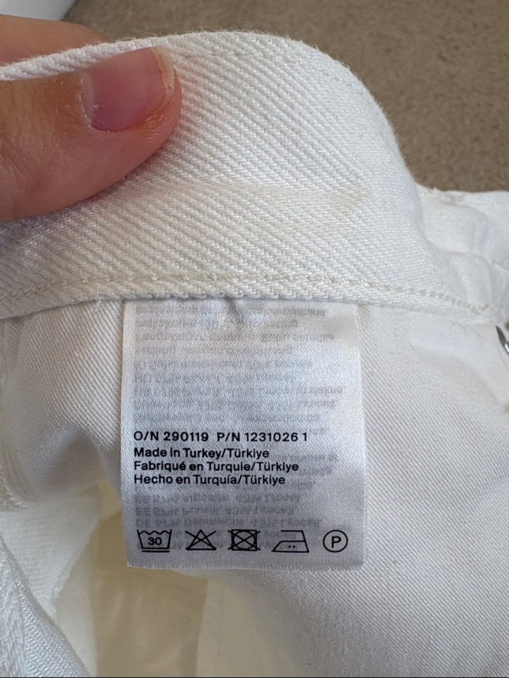 COS KNEE-LENGTH DENIM SHORTS white size 28 - Picture 7 of 8